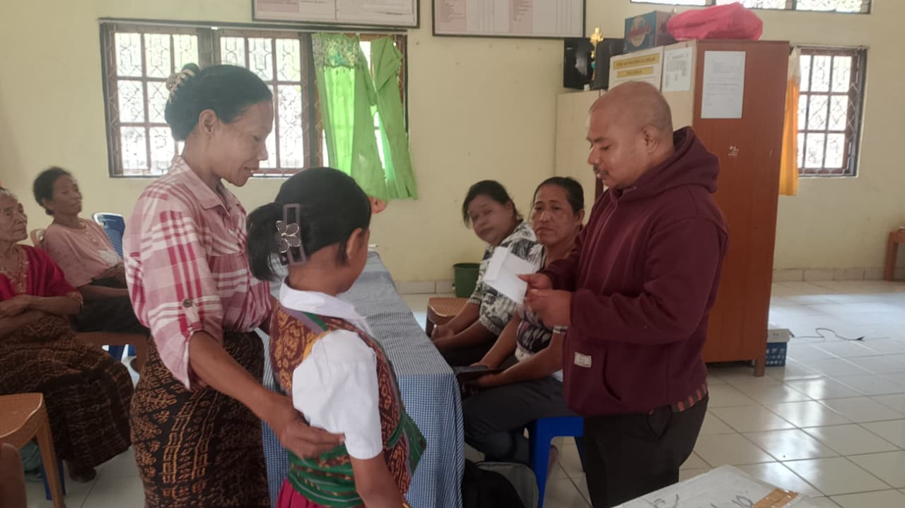 Dukungan Alat Tulis untuk kelas 4-6 SD Inpres Nuaja-Ende dan Dukungan Uang Komite bagi 5 Anak di SD Inpres Nuaja / 30 Juli 2026 - Kabupaten Ende 2026