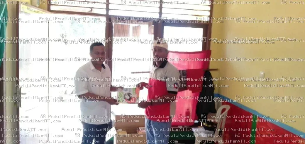 6 September 2023, memberikan dukungan buku bagi anak-anak di Amfoang Timur - Kabupaten Kupang - Kabupaten Kupang 2023