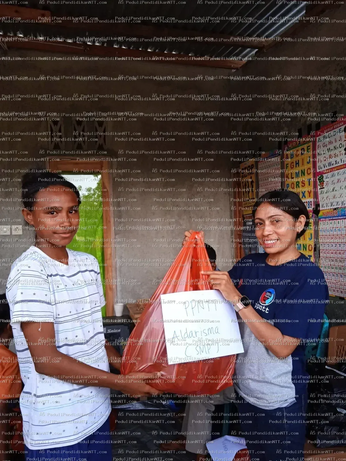 30 November 2022,berbagi kasih di Desa Wederok,Kec.Weliman-Kab Malaka - Kabupaten Malaka 2022