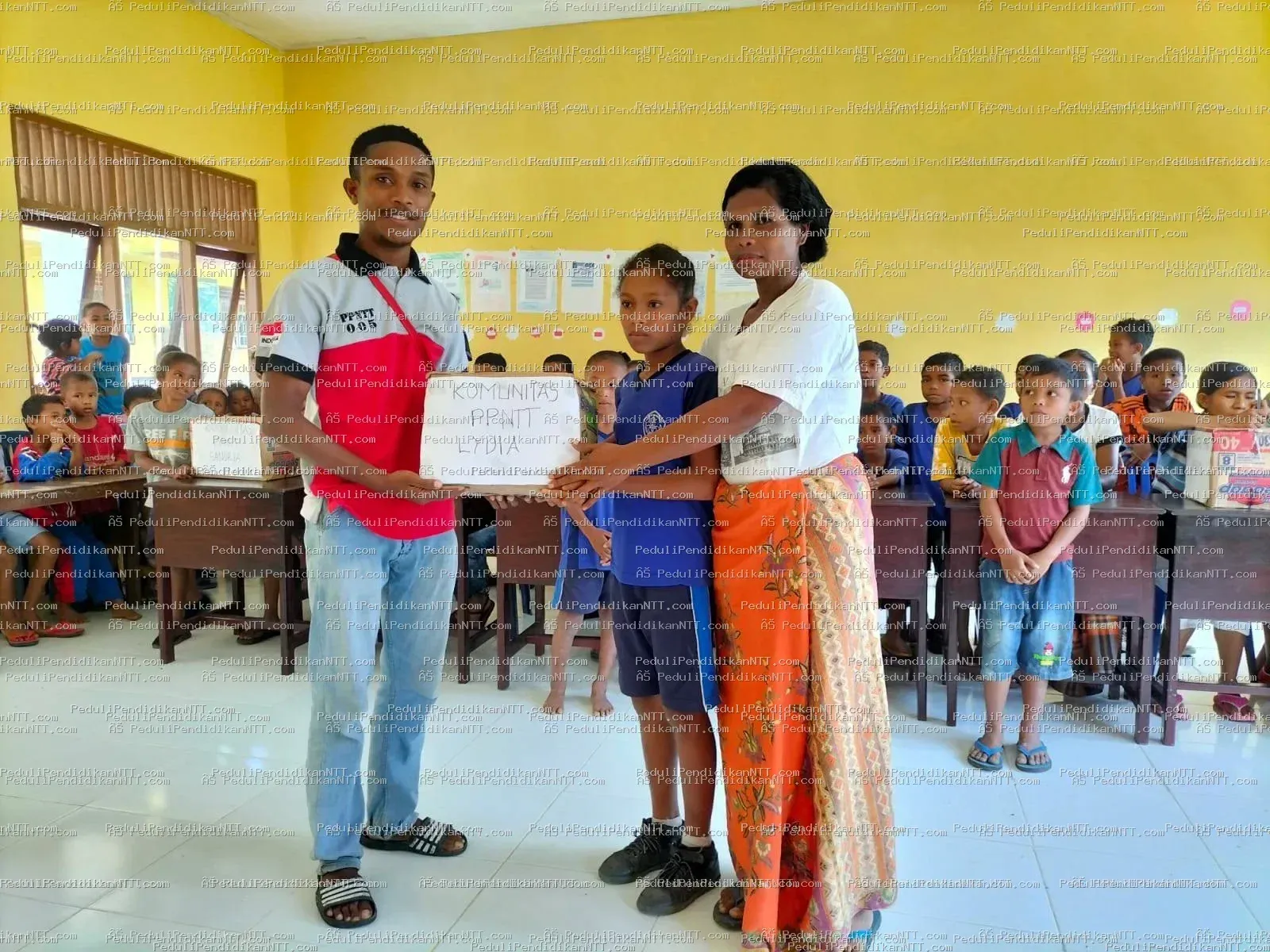 Sabtu 28 Mei 2022,Berbagi kasih di SDK Ngera,Desa Ngera,Kecamatan Keo Tengah Kabupaten Nagekeo - Kabupaten Nagekeo 2022