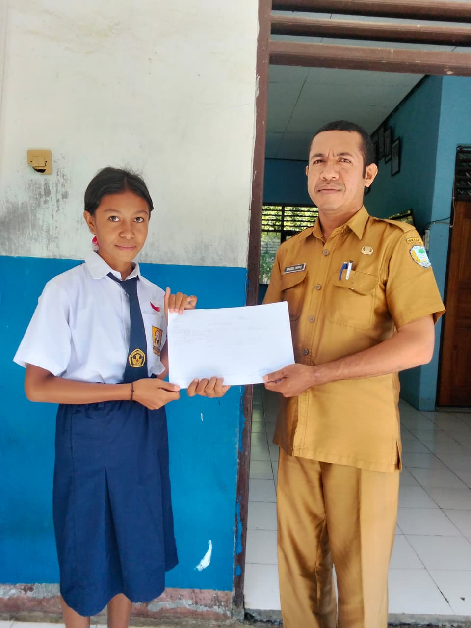Dukungan belajar untuk tiga anak di Wini - Kabupaten Timor Tengah Utara 2026