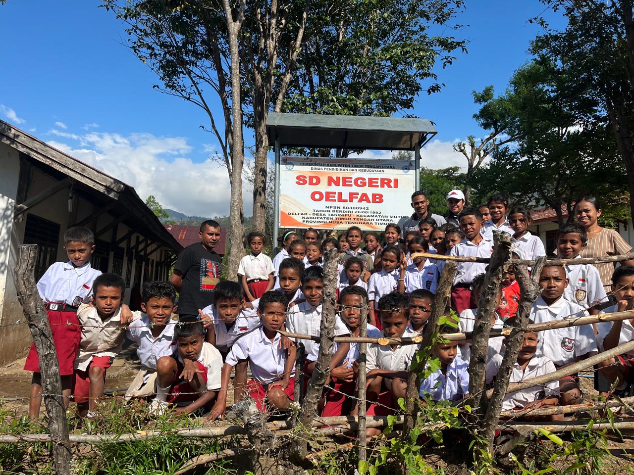 Sabtu 25 Juli 2026, Bantuan Alat Tulis dan Buku Bacaan di SDN Oelfab - TTU - Kabupaten Timor Tengah Utara 2026
